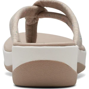 Nouvelle tendance Clarks Arla Kaylie 2-D – Tongs – Beige 15