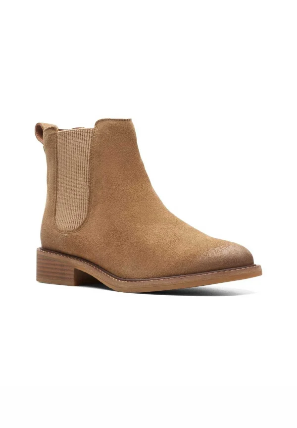 Clarks Cologne Arlo2 – Boots À Talons – Dark Sand Suede Livraison internationale 6