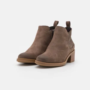 soldes luxe Clarks Memi Zip – Boots À Talons – Taupe 12