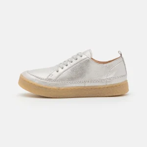 Achat Clarks Barleigh Lace – Baskets Basses – Silver Metallic 10