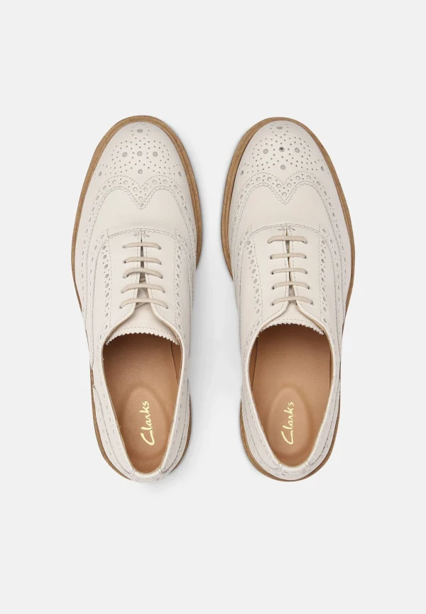 Clarks Baille Brogue – Derbies – White acheter en ligne 6