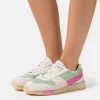 magasins pour Clarks Originals Torrun – Baskets Basses – Pink/Green Combination 22