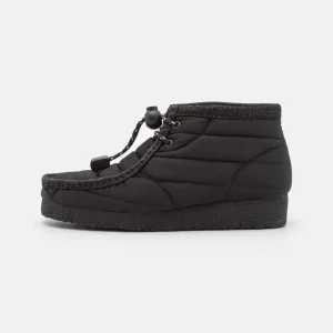 outlet soldes Clarks Originals Wallabee – Boots À Talons – Black Quilted 10