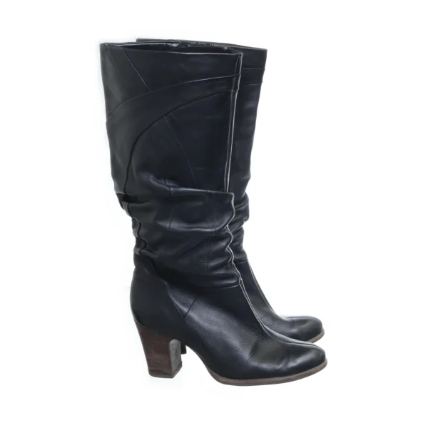 Clarks Boots Black SHOES-EU-39 Women fashioniable 1