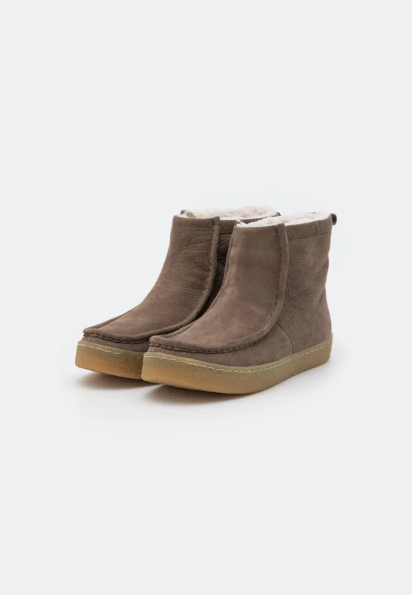 Clarks Barleigh Pull – Boots À Talons – Taupe Boutique officielle 4