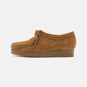 boutiqued en ligne Clarks Originals Wallabee. – Chaussures À Lacets – Cola 10