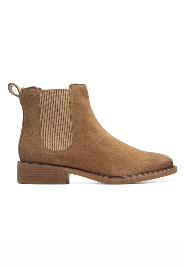 Clarks Cologne Arlo2 – Boots À Talons – Dark Sand Suede Livraison internationale 5