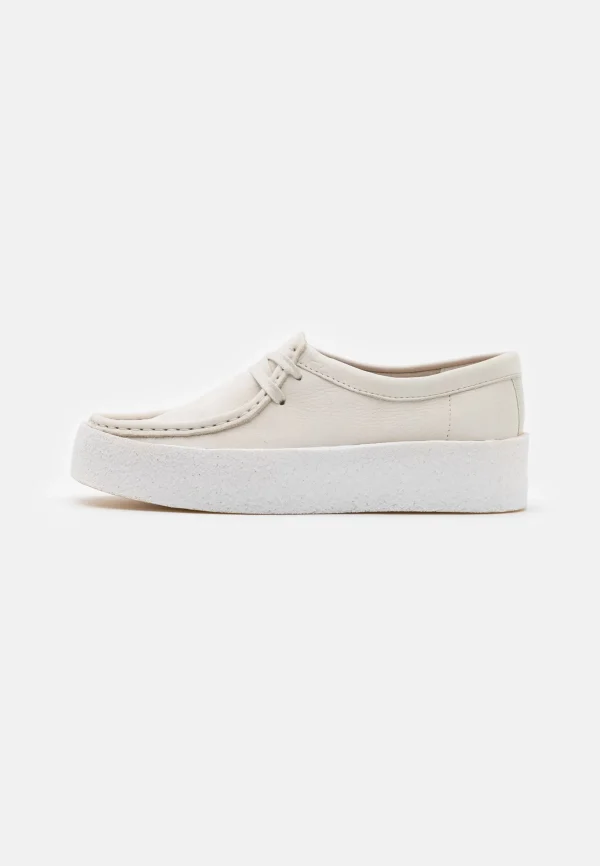 comparez les prix Clarks Originals Wallabee Cup – Chaussures À Lacets – White 3