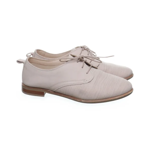 Clarks Oxford Shoes Beige SHOES-EU-39 Women soldes 1